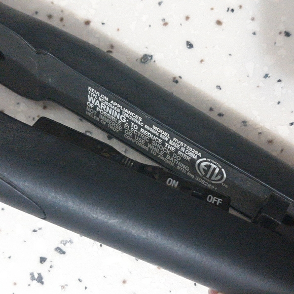 Hair Straightener - Picture 4 of 5